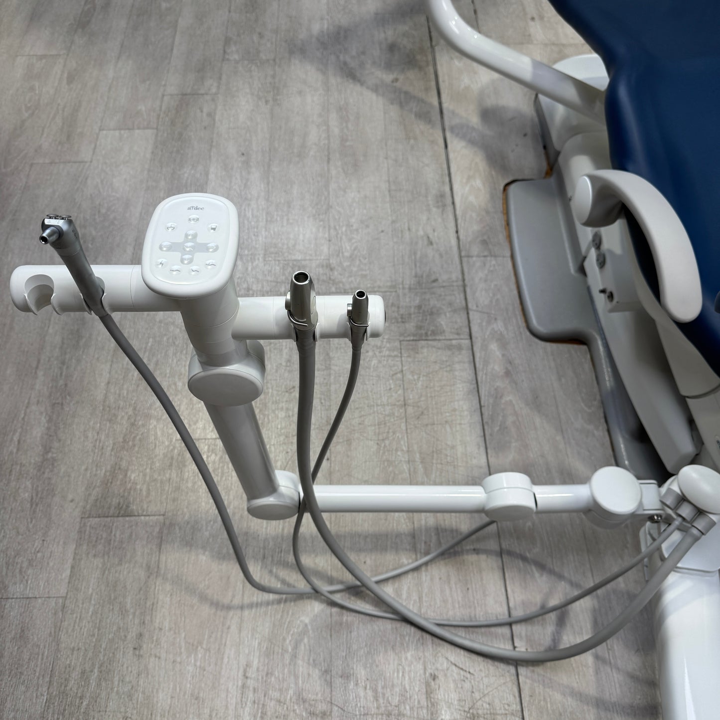 A‑dec 511R/532R Dental Chair Package