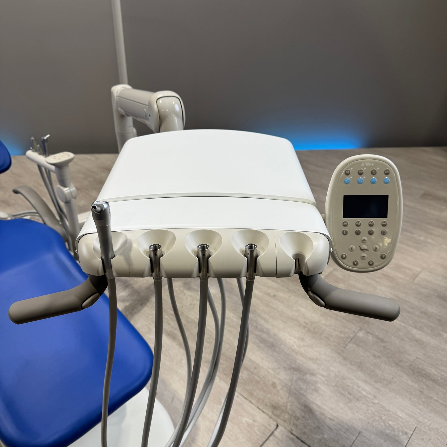 A‑dec 511R/532R Dental Chair Package