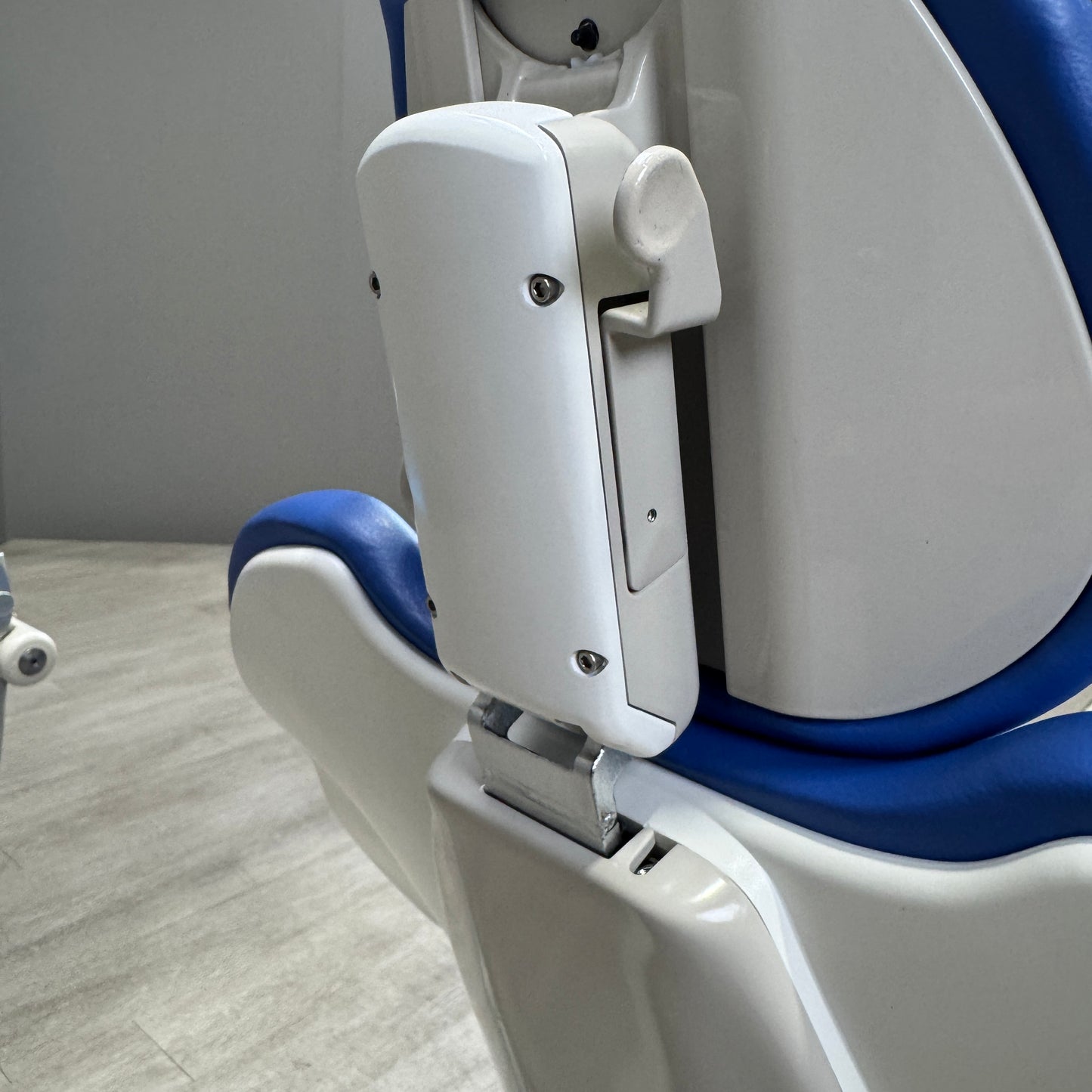 A‑dec 511R/532R Dental Chair Package