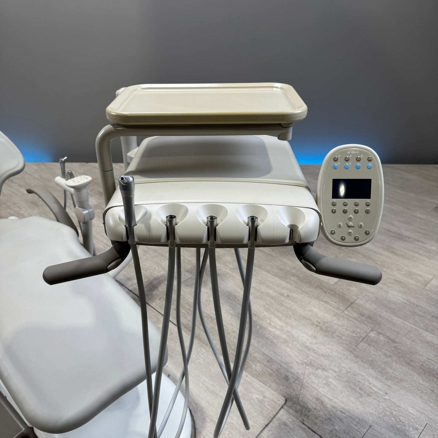 A‑dec 511R/532R Dental Chair Package