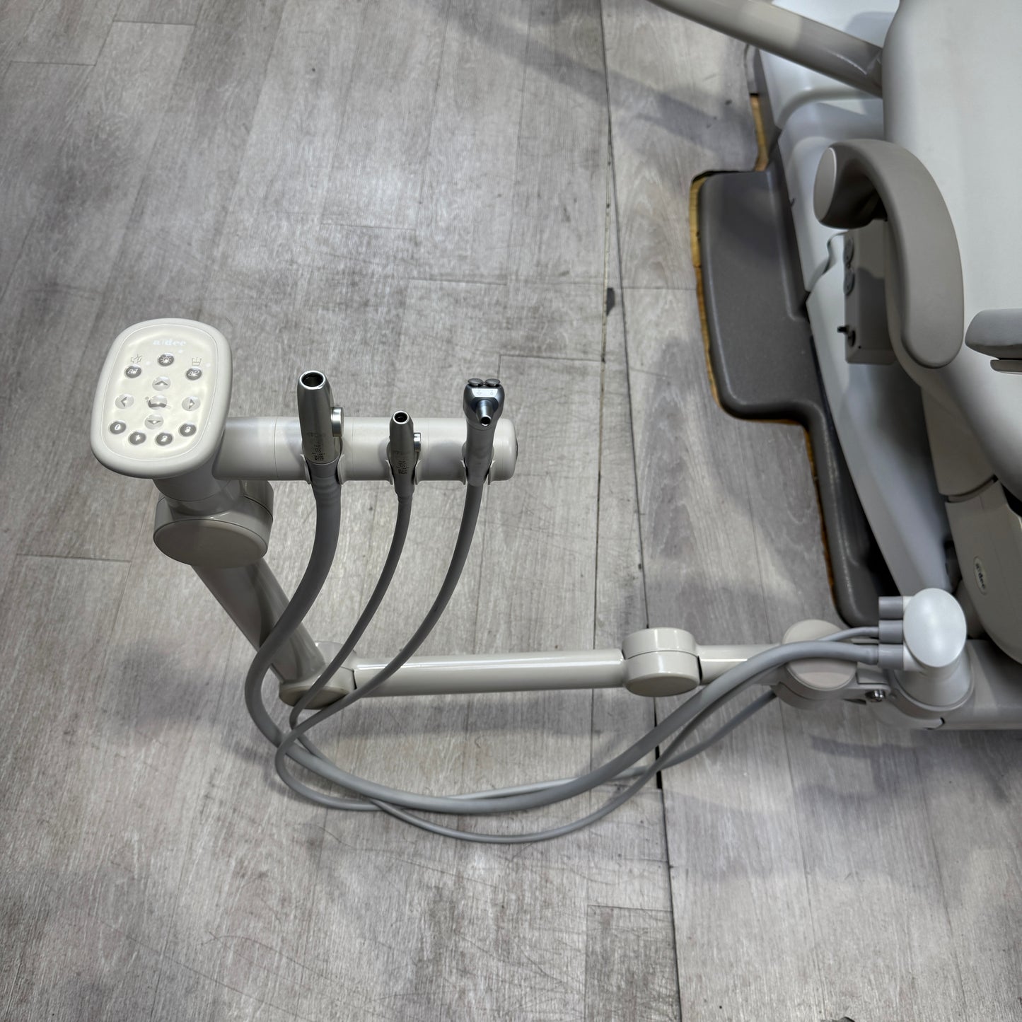 A‑dec 511R/532R Dental Chair Package