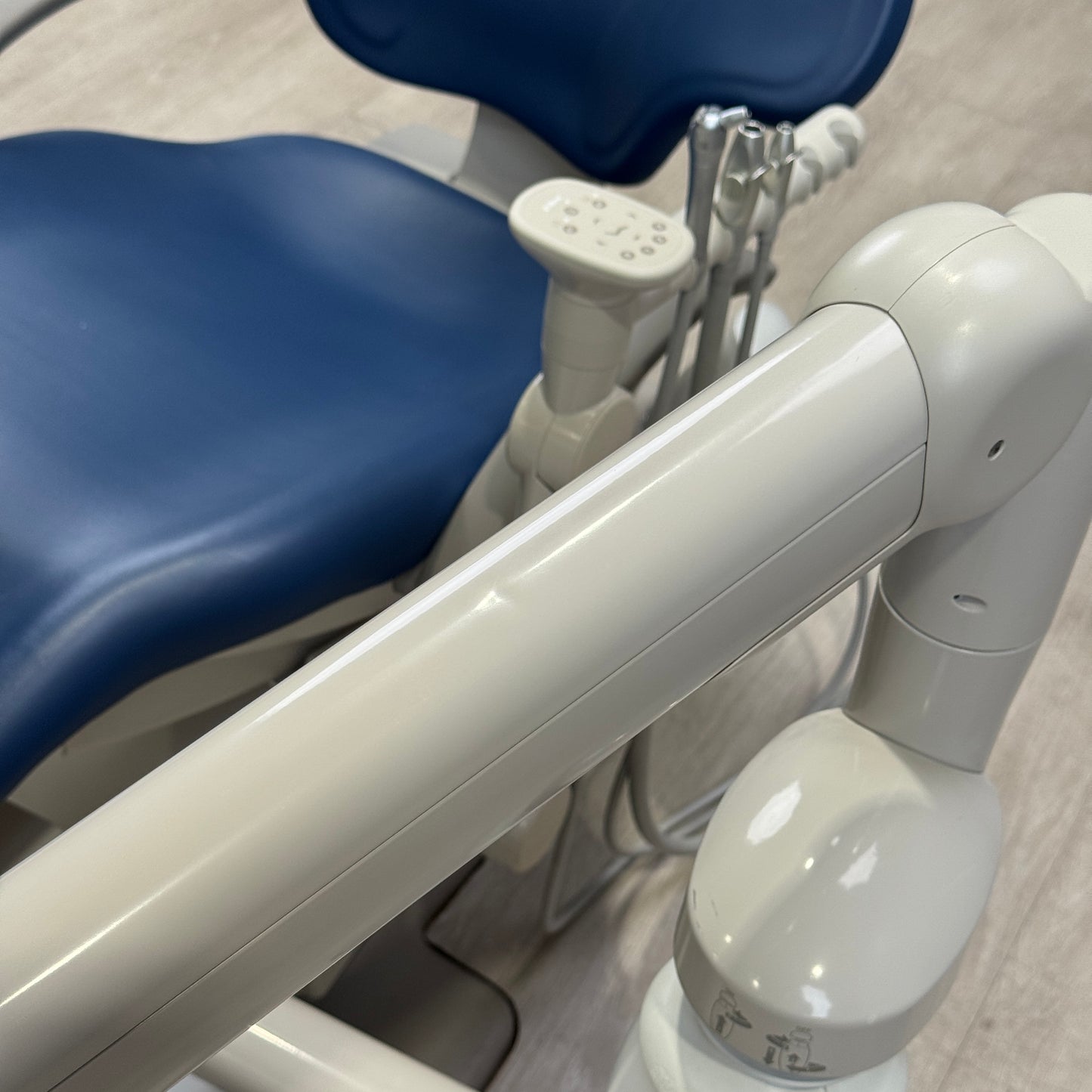 A‑dec 511R/532R Dental Chair Package