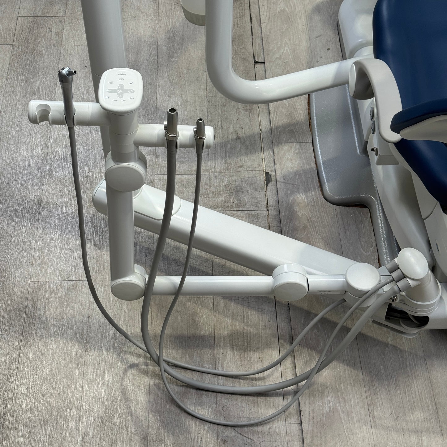 Ensemble chaise dentaire A‑dec 511R/532R