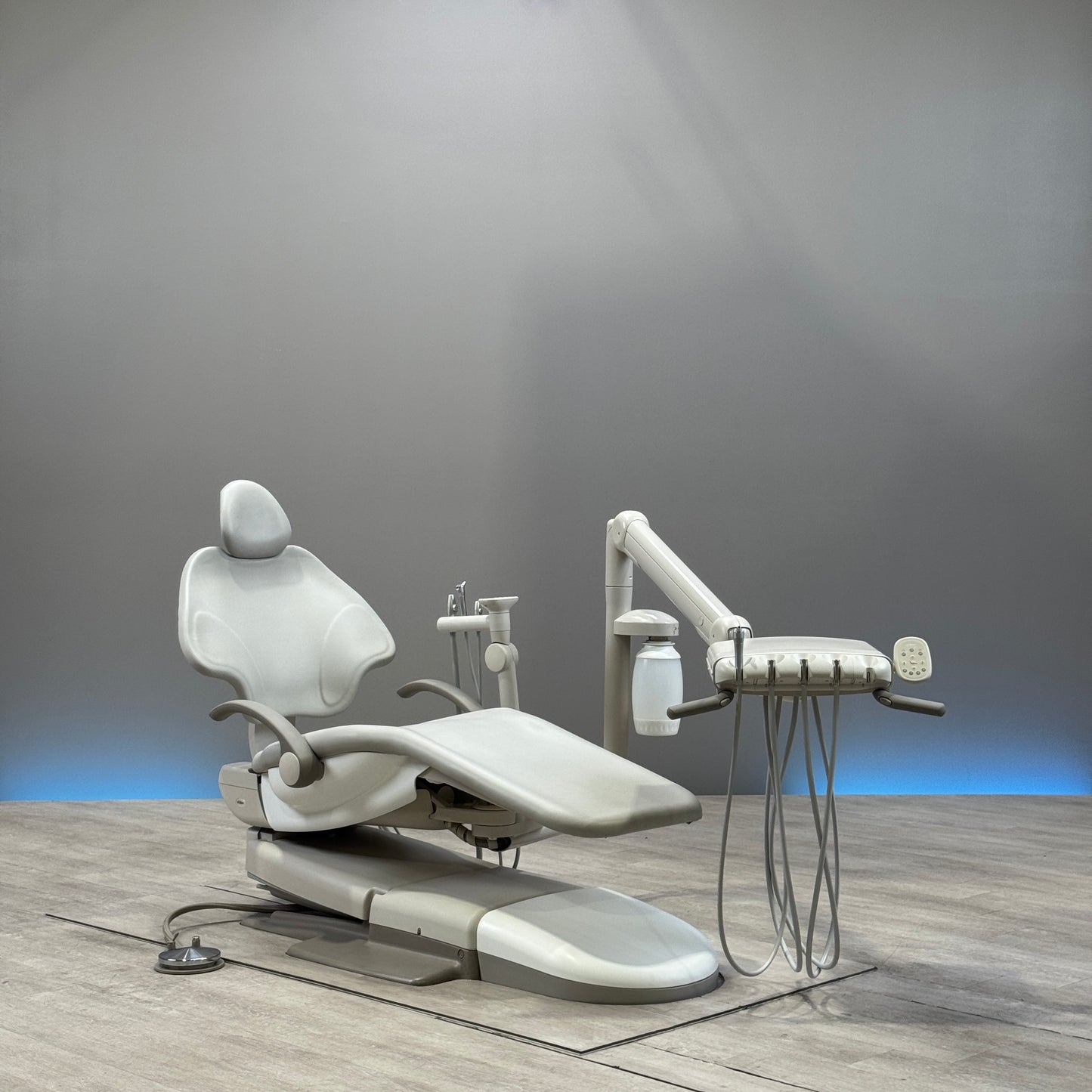 A‑dec 511R/532R Dental Chair Package