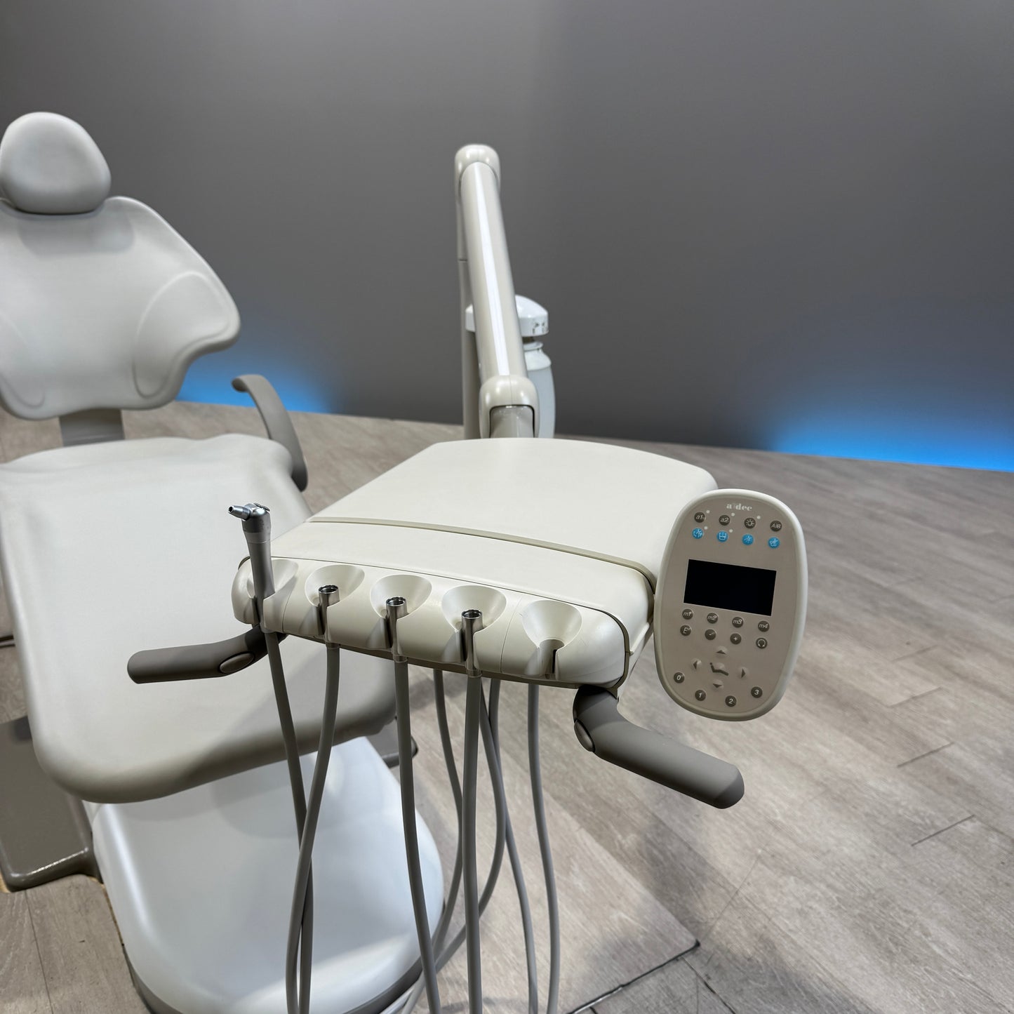 A‑dec 511R/532R Dental Chair Package