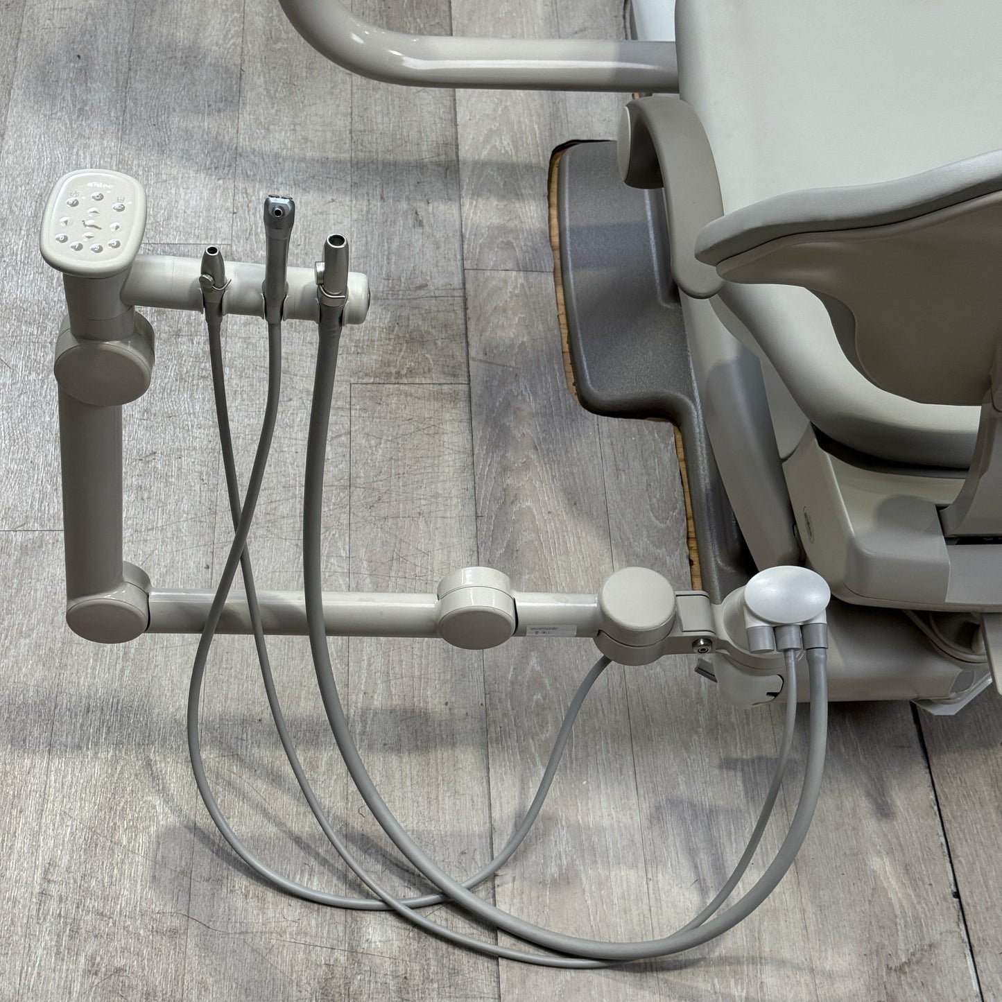 A‑dec 511R/532R Dental Chair Package