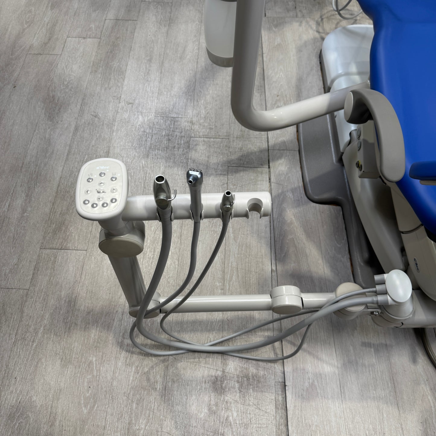 A‑dec 511R/532R Dental Chair Package