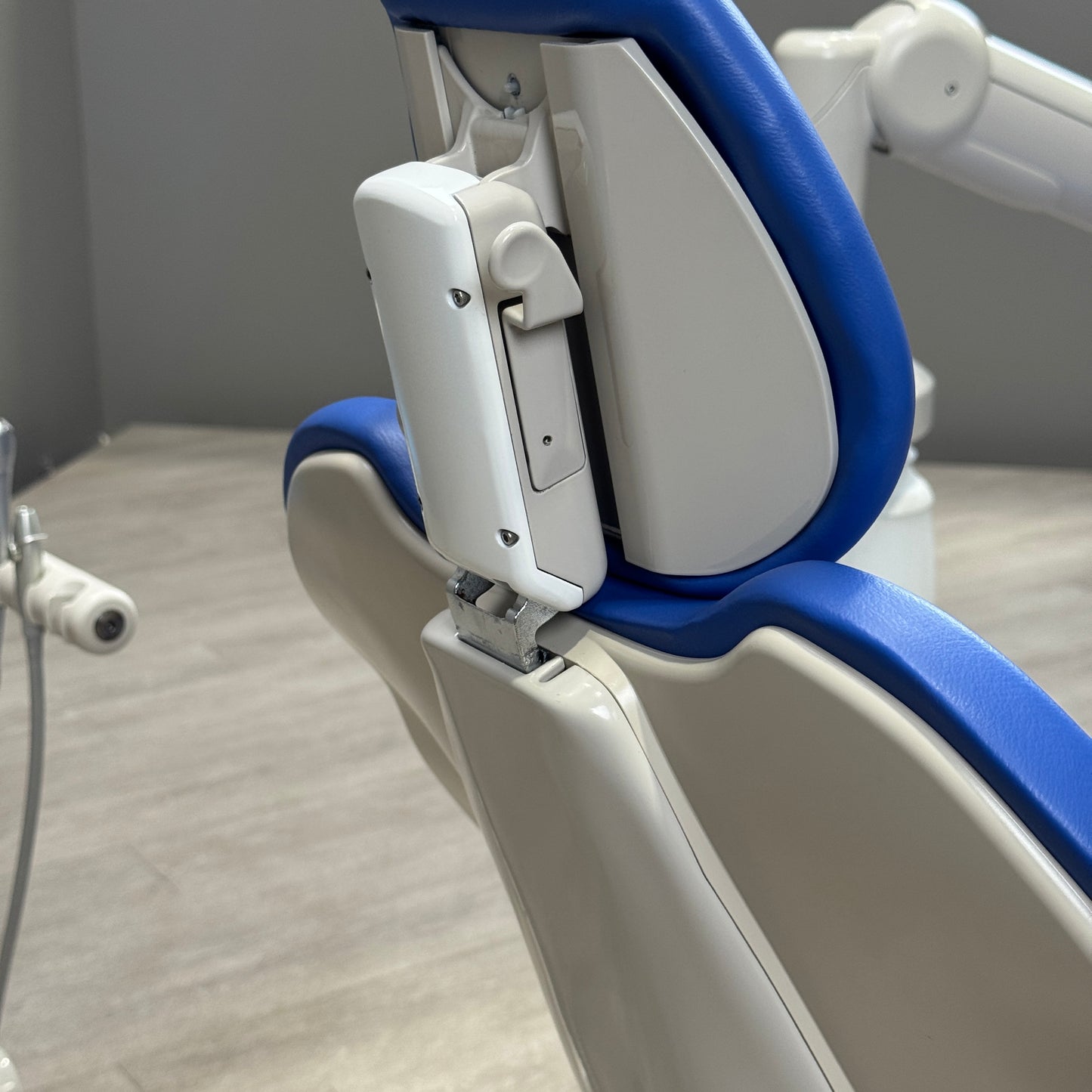 A‑dec 511R/532R Dental Chair Package