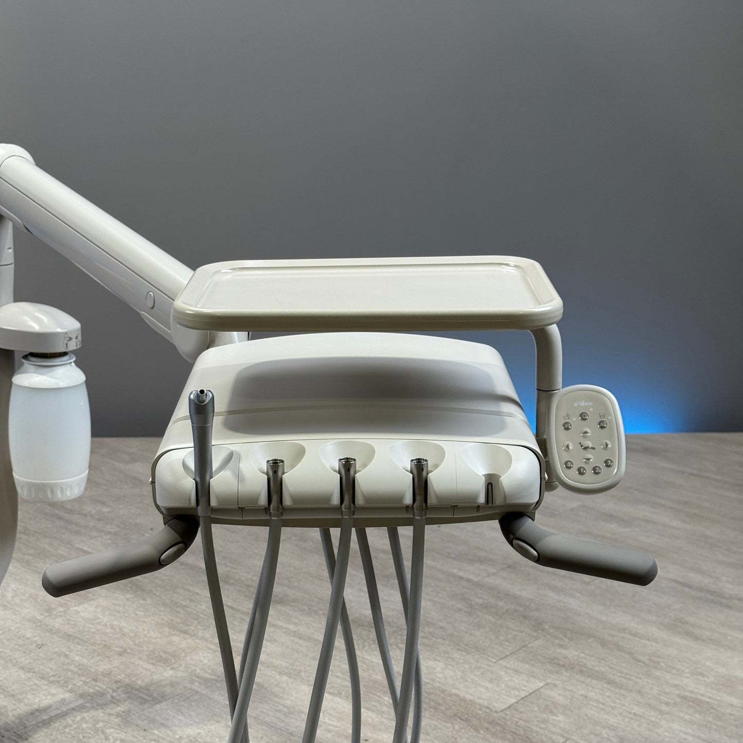 A‑dec 511R/532R Dental Chair Package