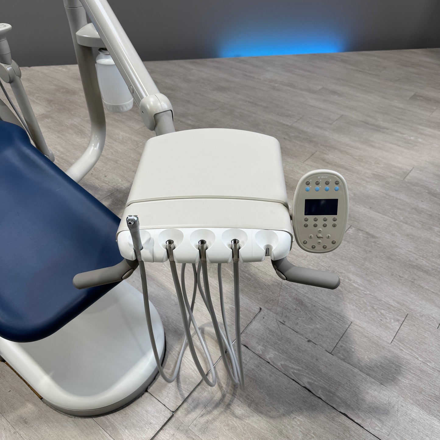 A‑dec 511R/532R Dental Chair Package