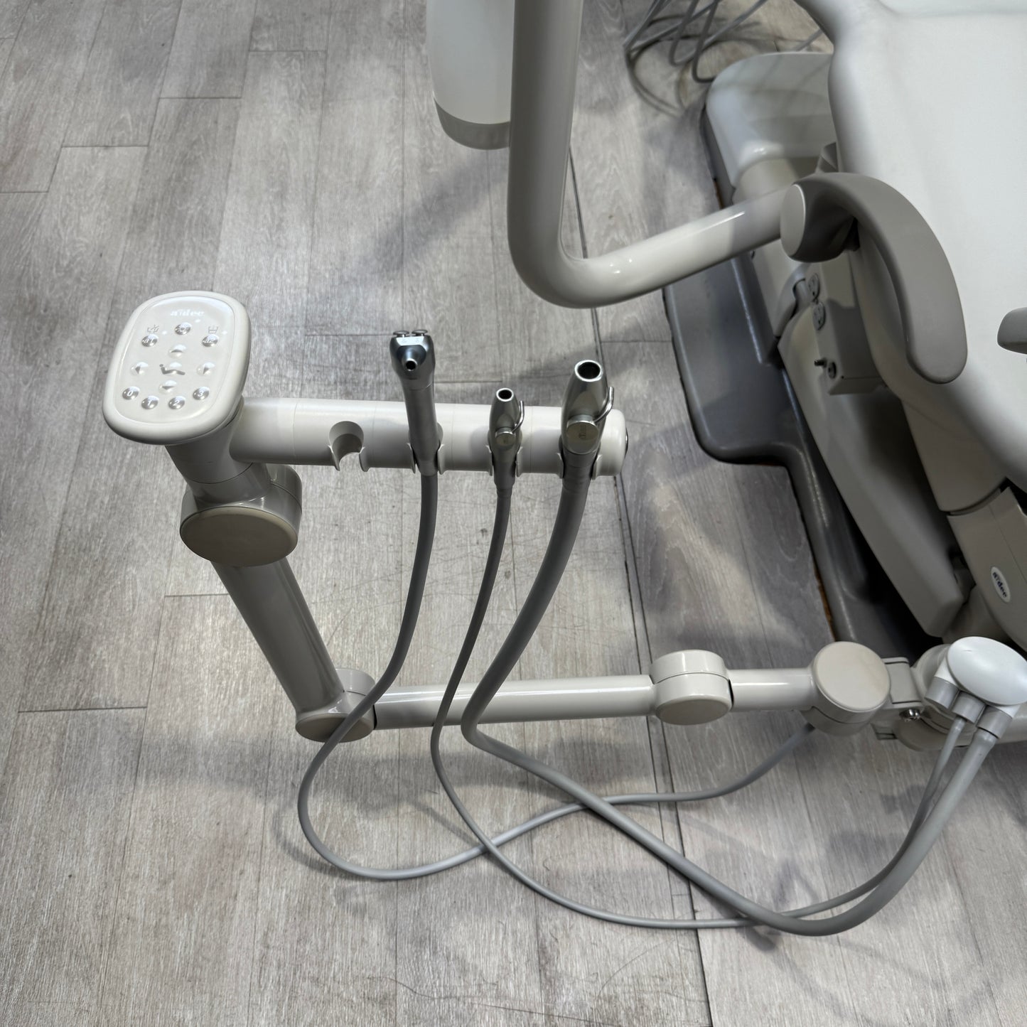 A‑dec 511R/532R Dental Chair Package