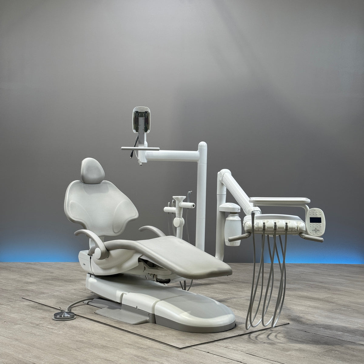 A‑dec 511R/532R Dental Chair Package
