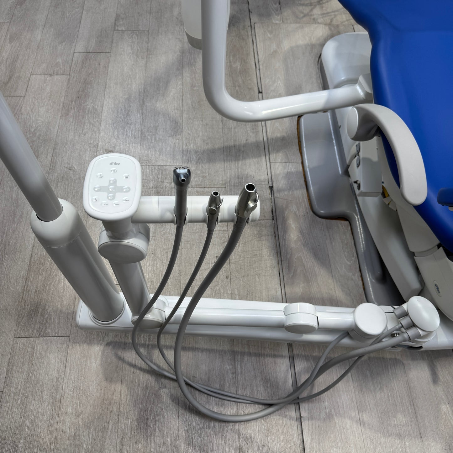 A‑dec 511R/532R Dental Chair Package
