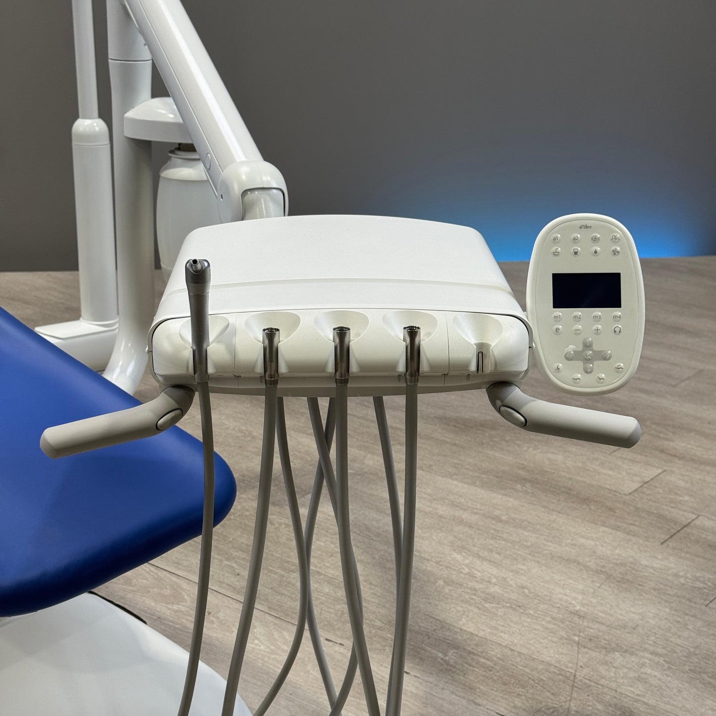 A‑dec 511R/532R Dental Chair Package
