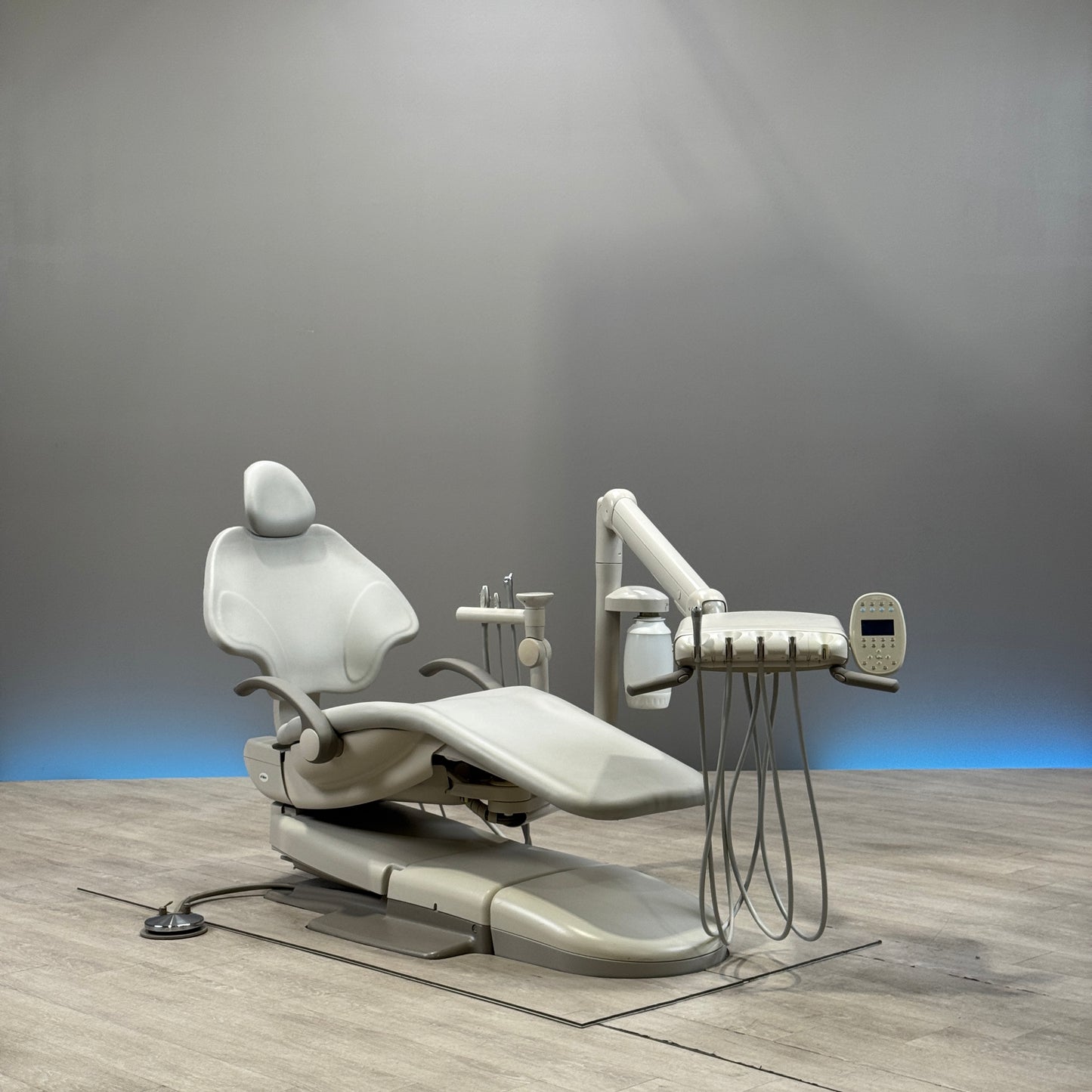 A‑dec 511R/532R Dental Chair Package