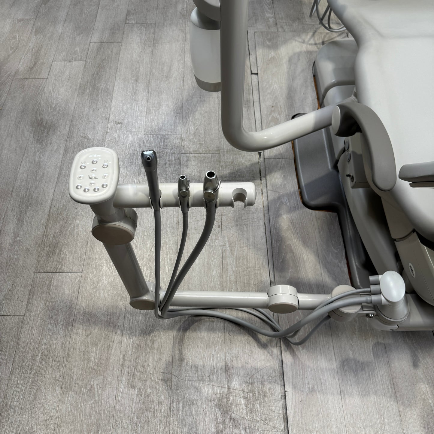 A‑dec 511R/532R Dental Chair Package