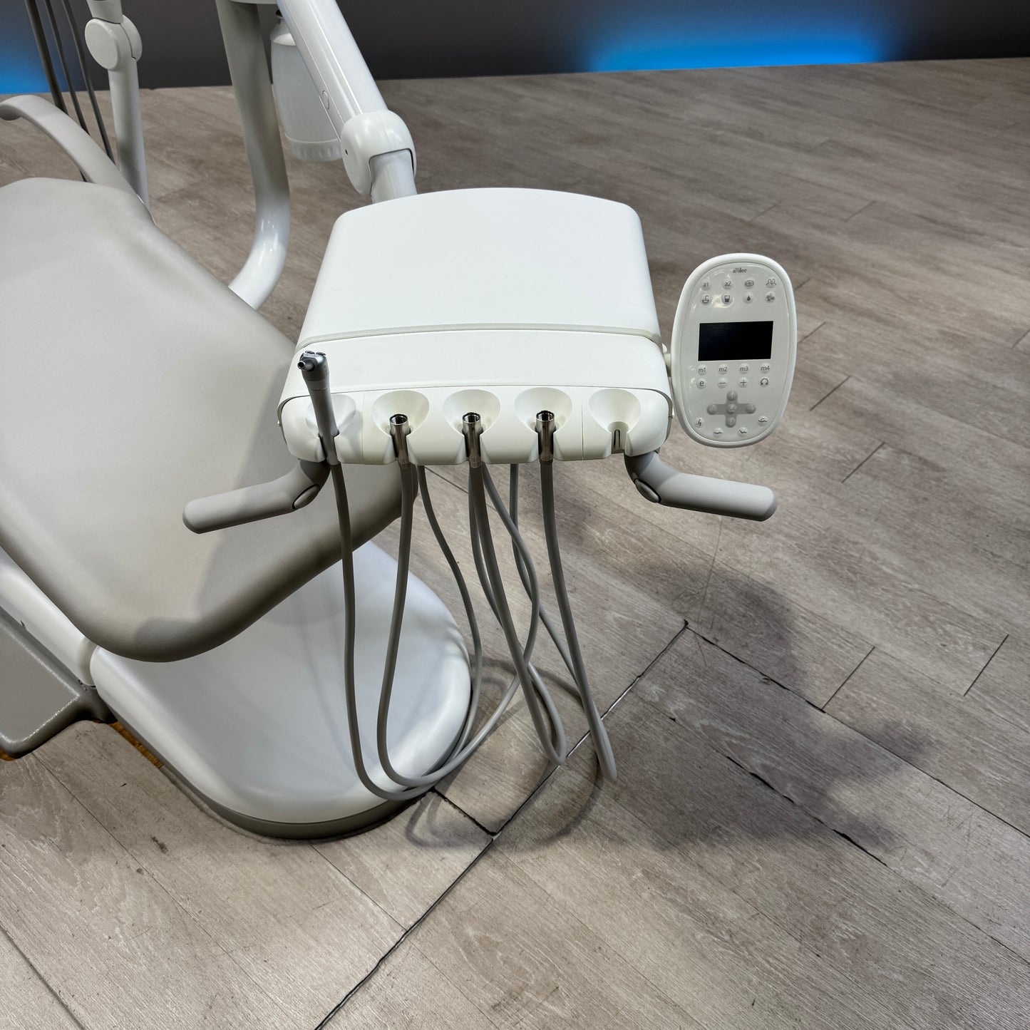A‑dec 511R/532R Dental Chair Package
