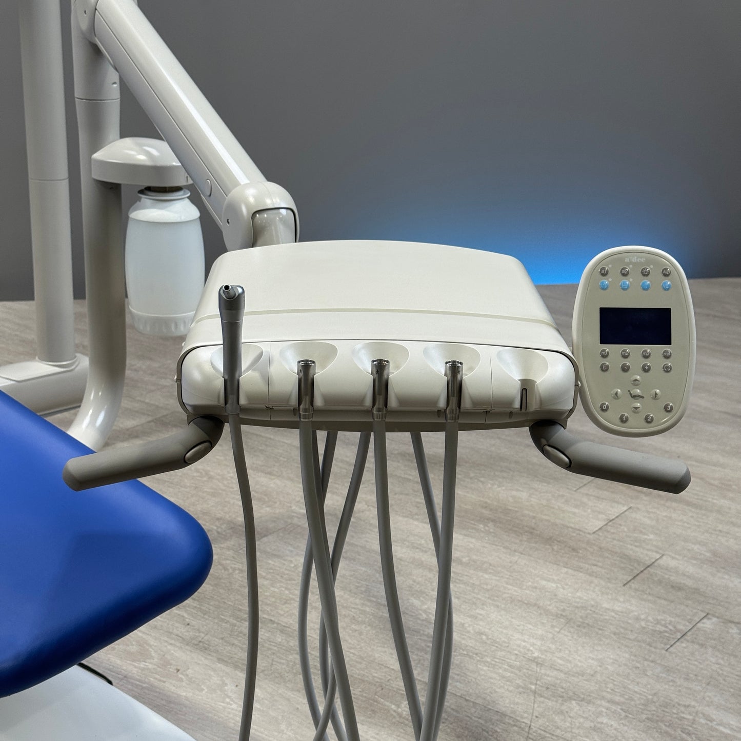 A‑dec 511R/532R Dental Chair Package