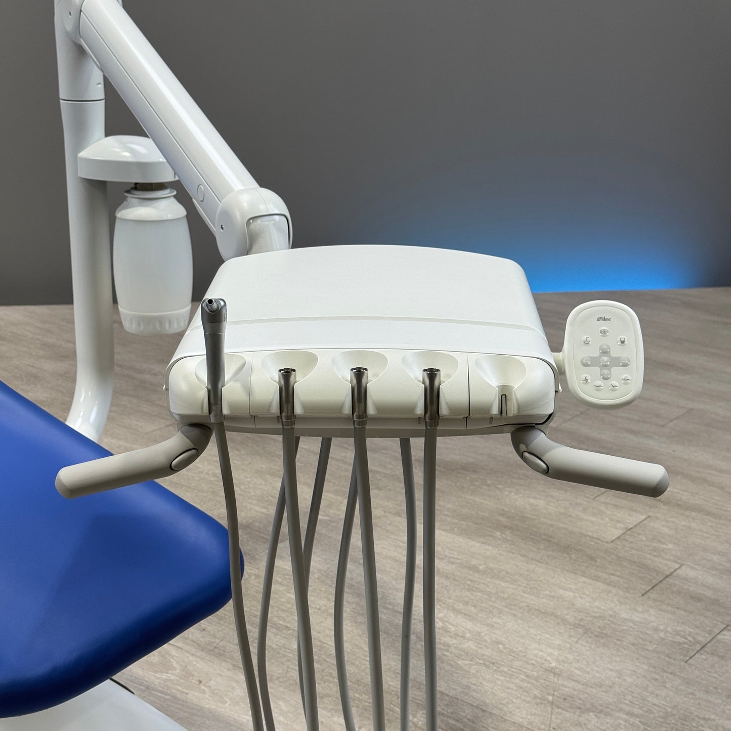 A‑dec 511R/532R Dental Chair Package