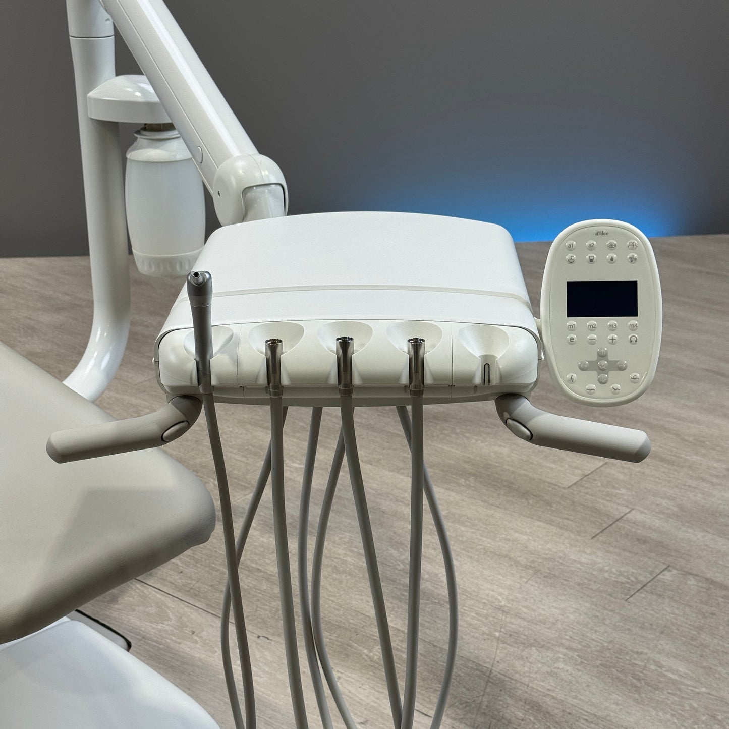 A‑dec 511R/532R Dental Chair Package