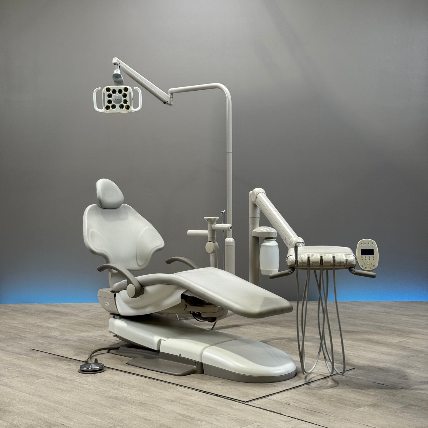 A‑dec 511R/532R Dental Chair Package