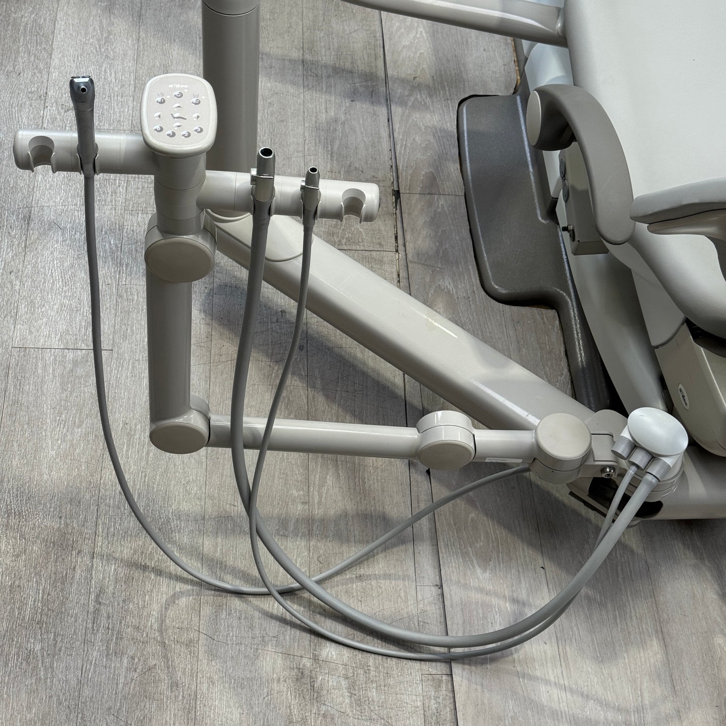 A‑dec 511R/532R Dental Chair Package