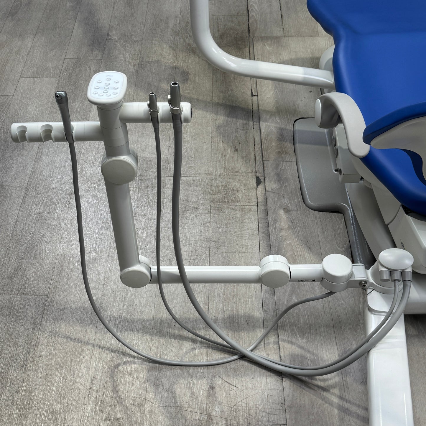 A‑dec 511R/532R Dental Chair Package