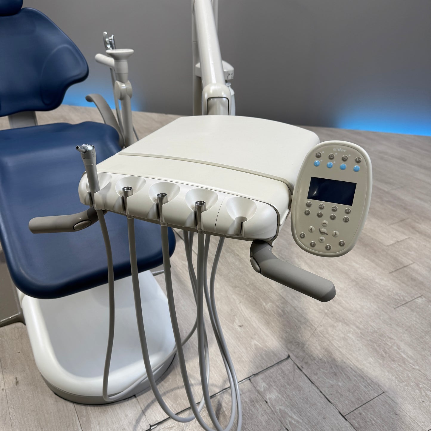 A‑dec 511R/532R Dental Chair Package