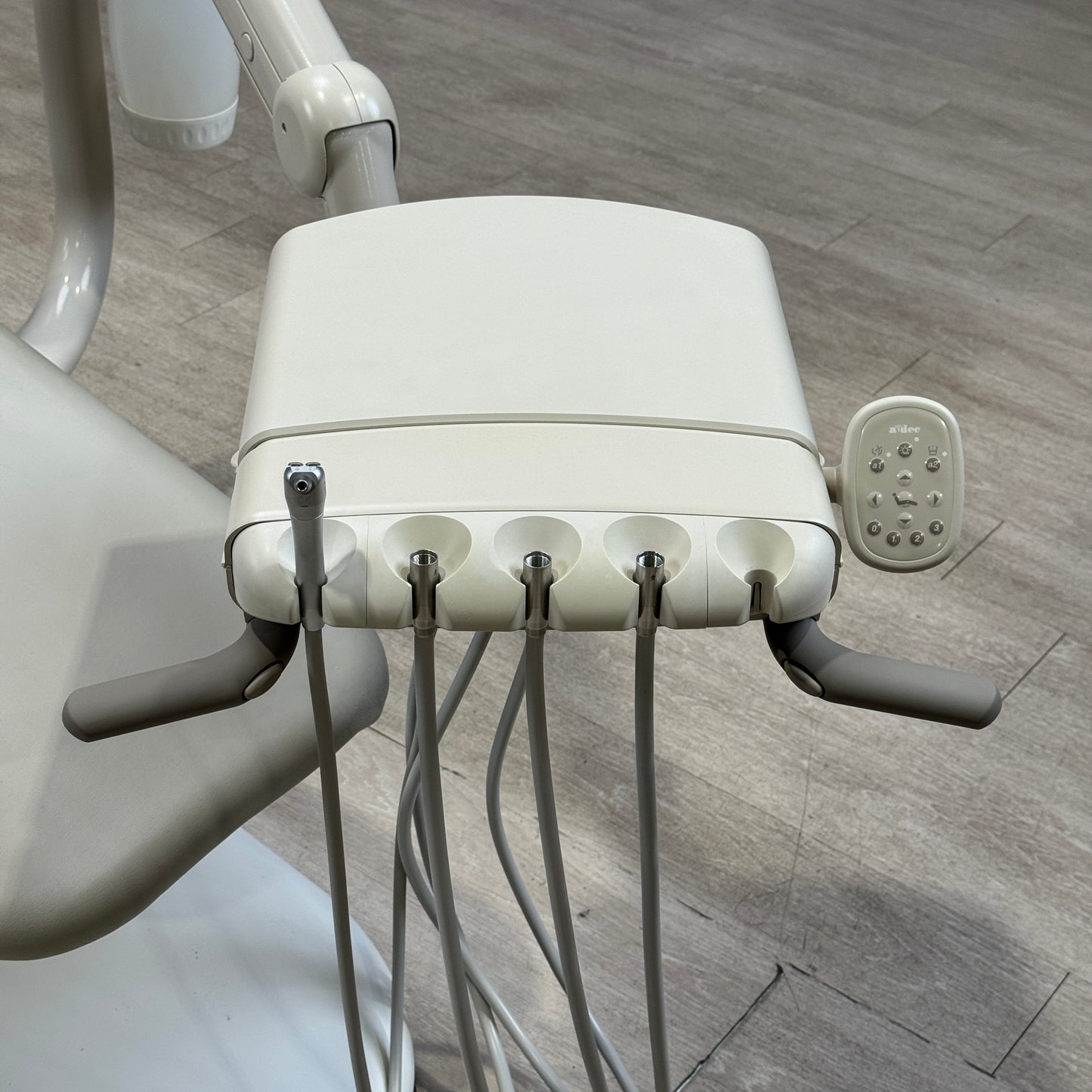 Ensemble chaise dentaire A‑dec 511R/532R