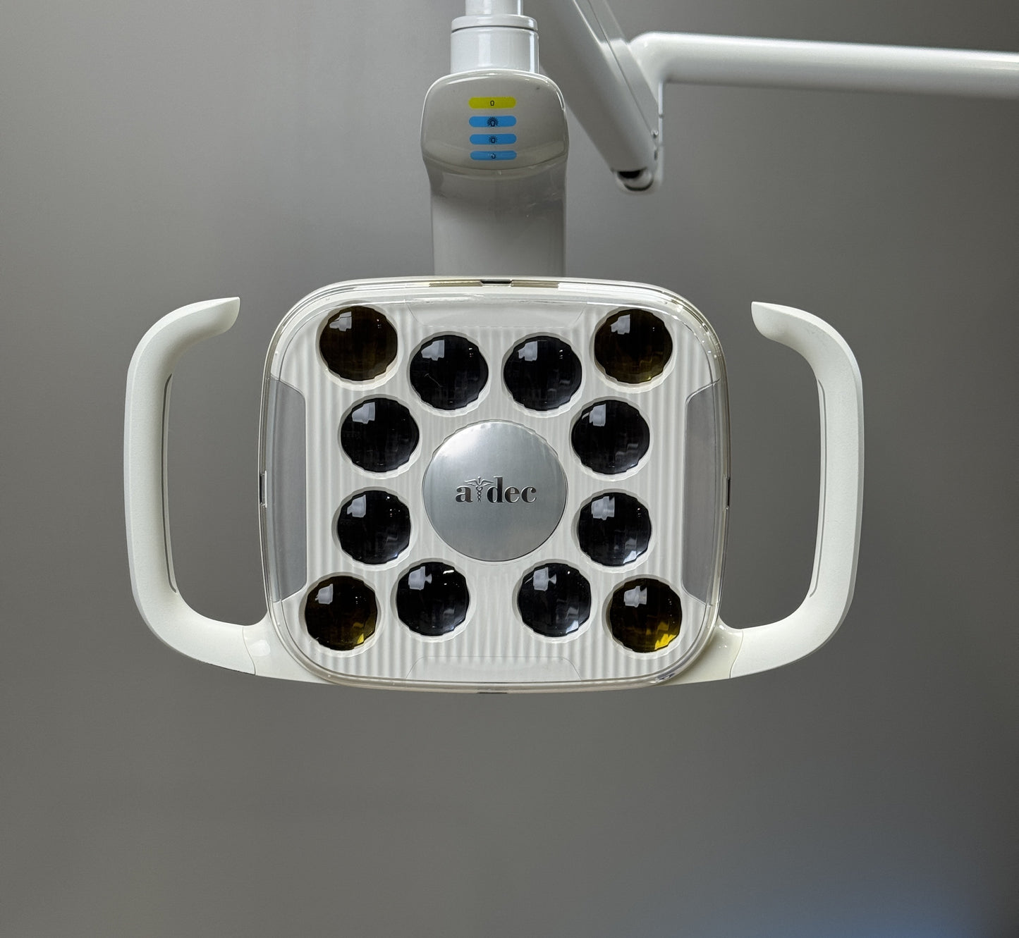 Ensemble chaise dentaire A‑dec 511R/332R