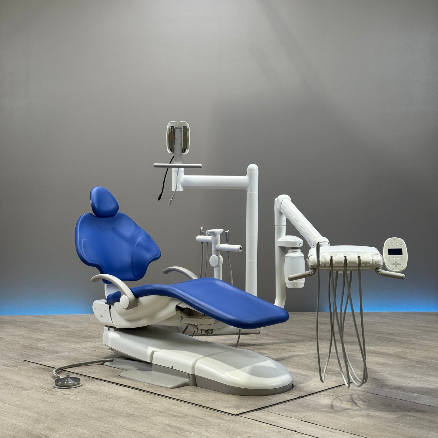 A‑dec 511R/532R Dental Chair Package