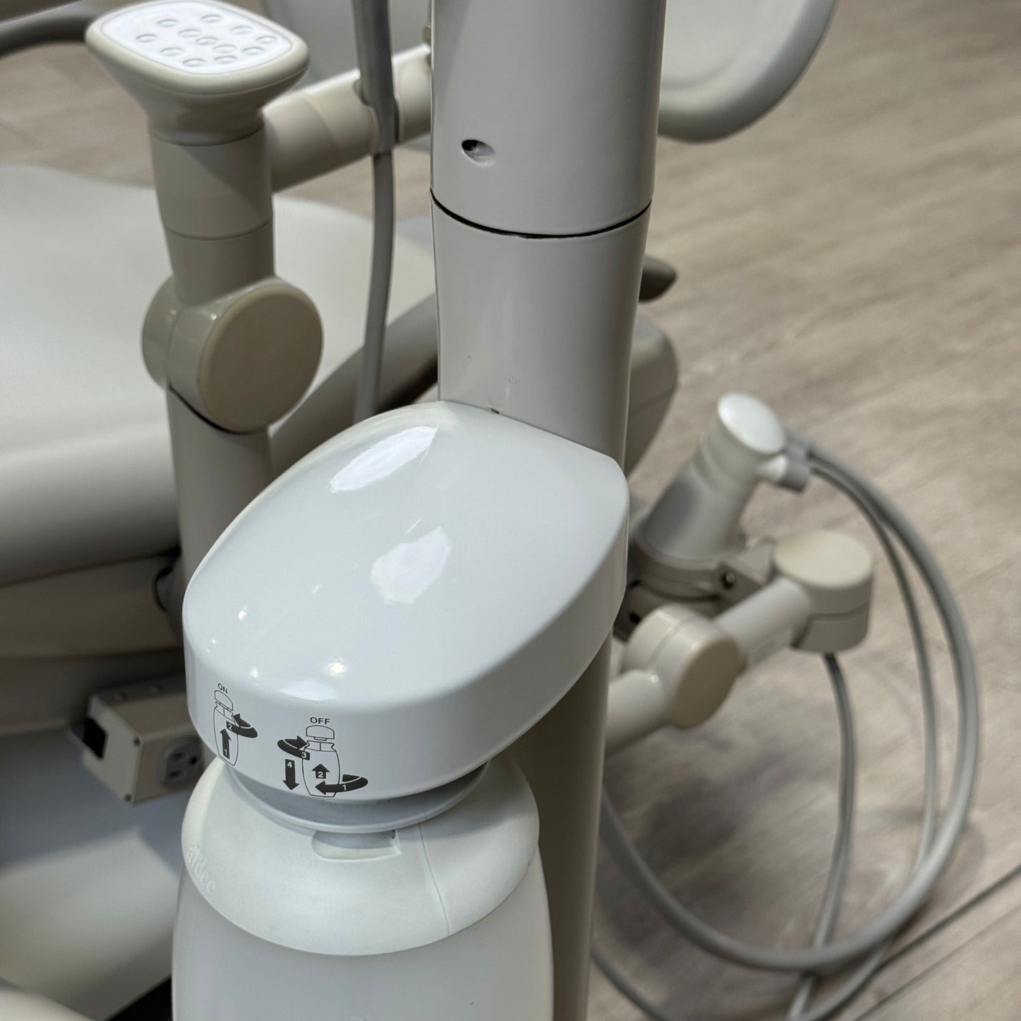 Ensemble chaise dentaire A‑dec 511R/532R