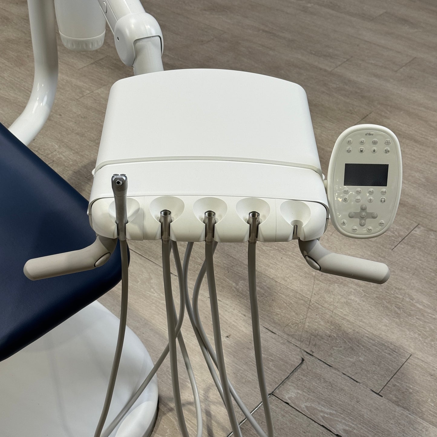 Ensemble chaise dentaire A‑dec 511R/532R