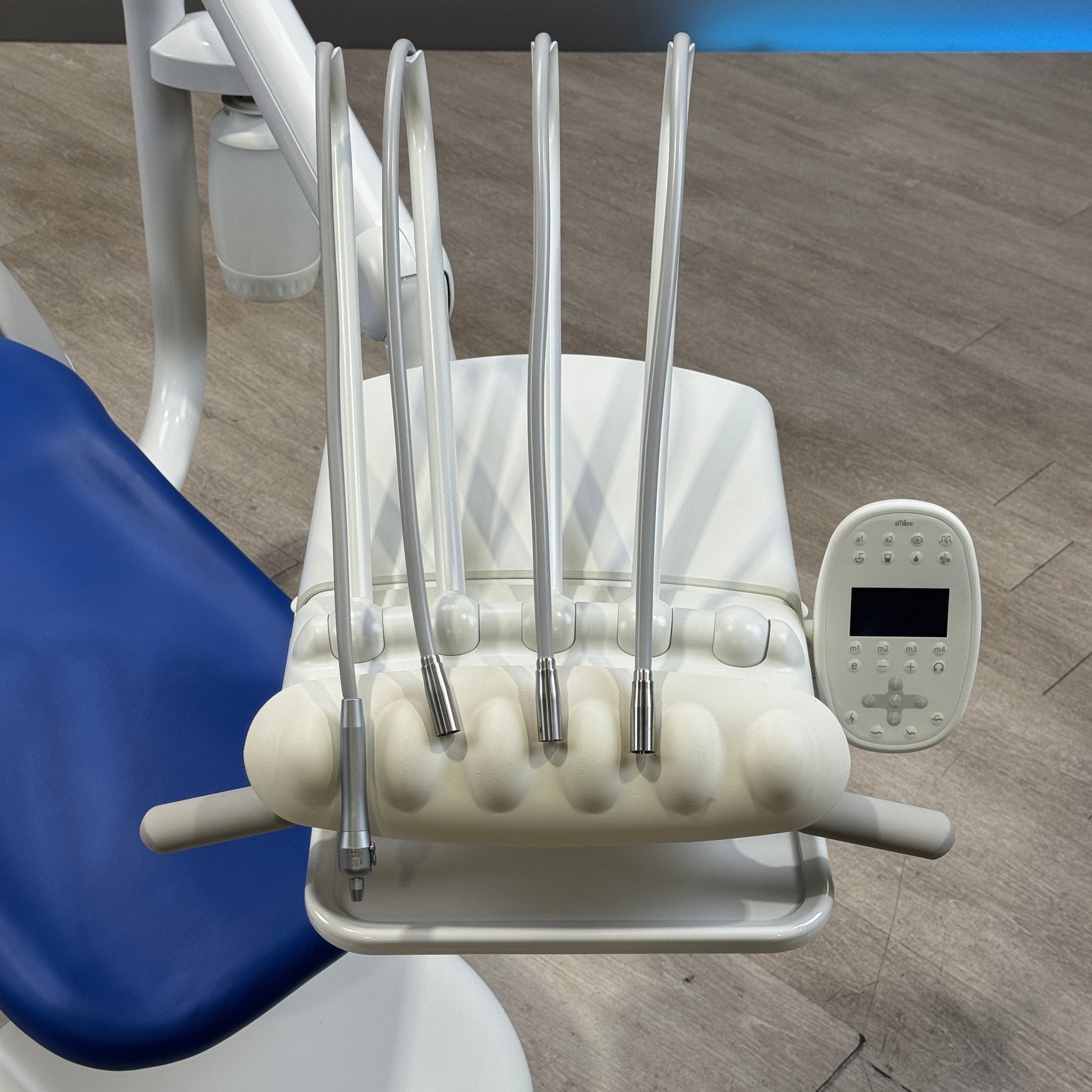 A‑dec 511R/533R Dental Chair Package