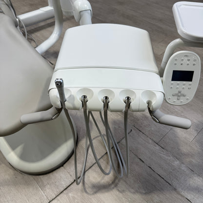 A‑dec 511R/532R Dental Chair Package