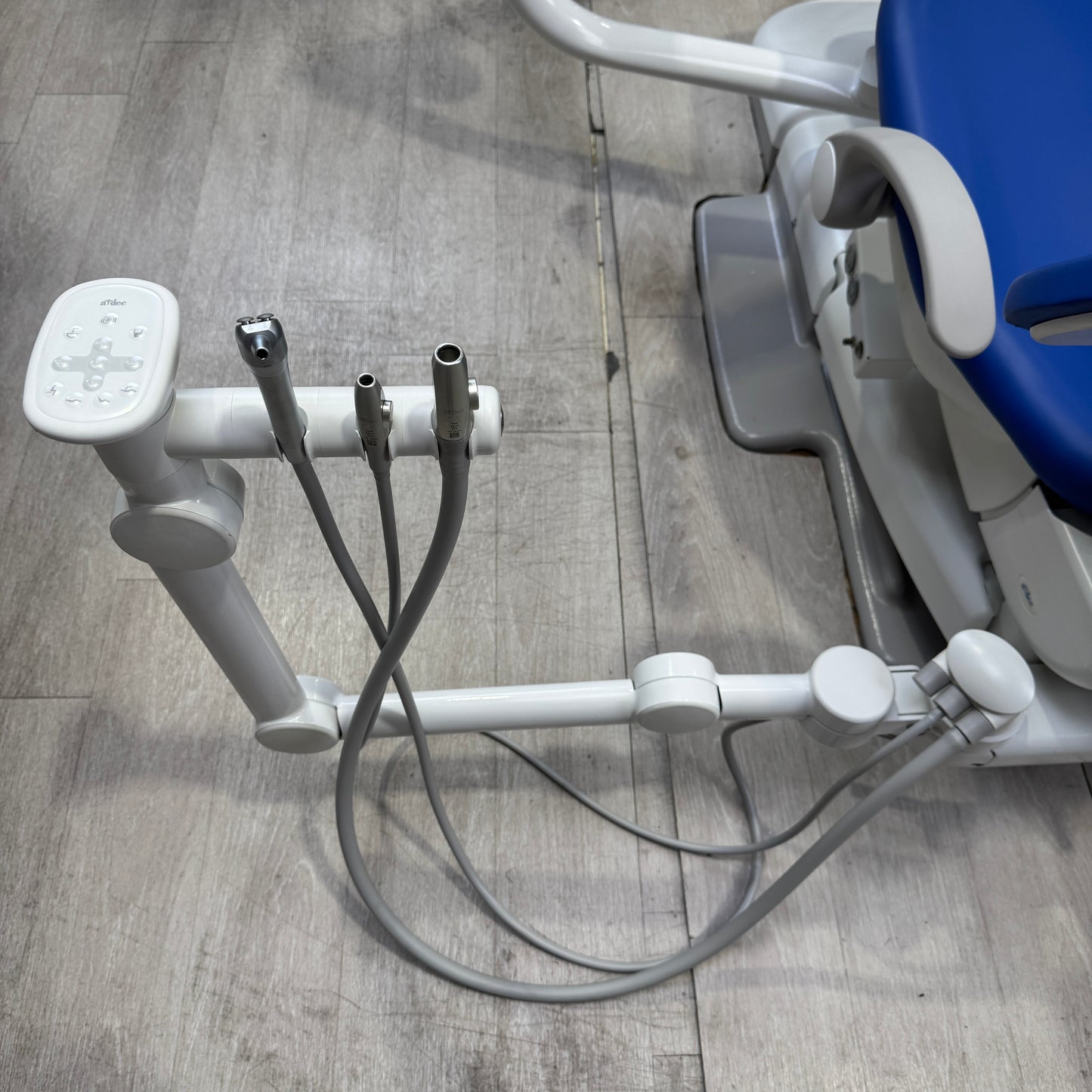 A‑dec 511R/532R Dental Chair Package