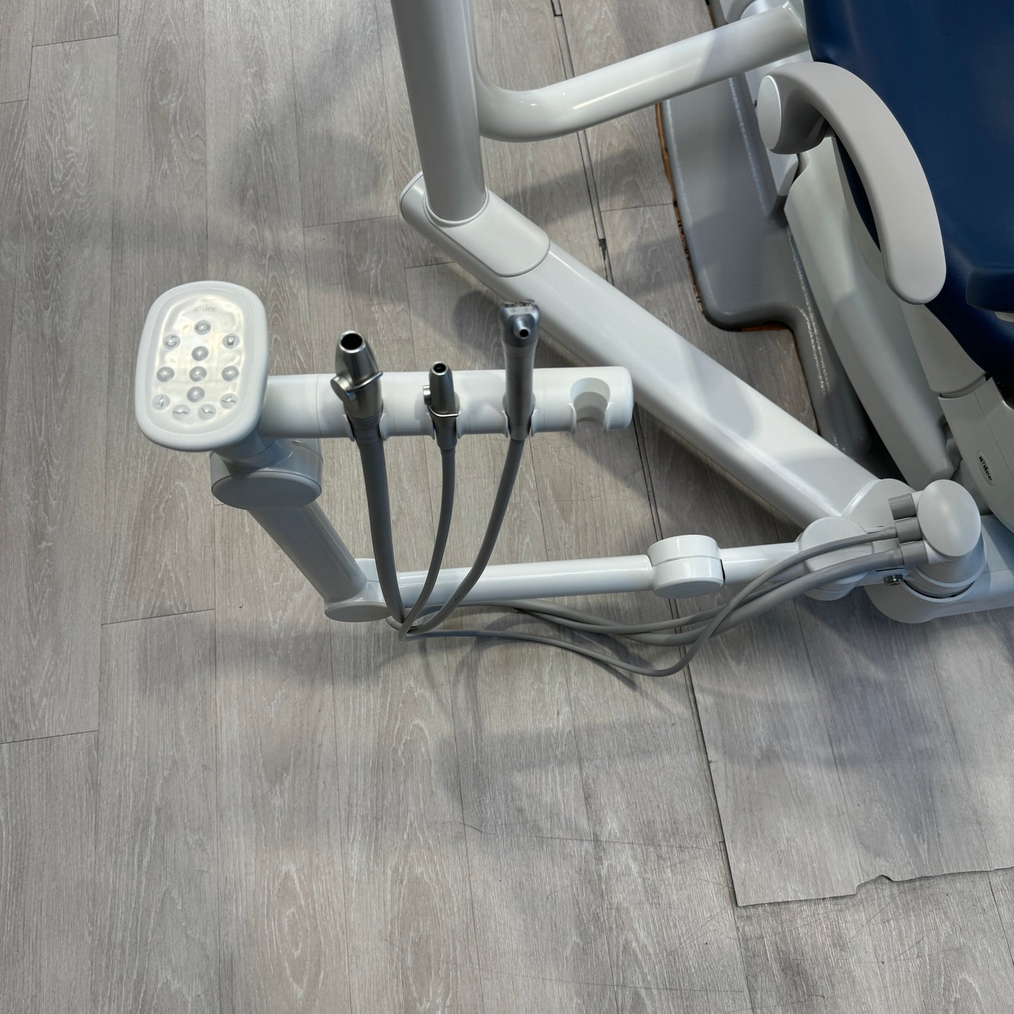 A‑dec 511R/532R Dental Chair Package