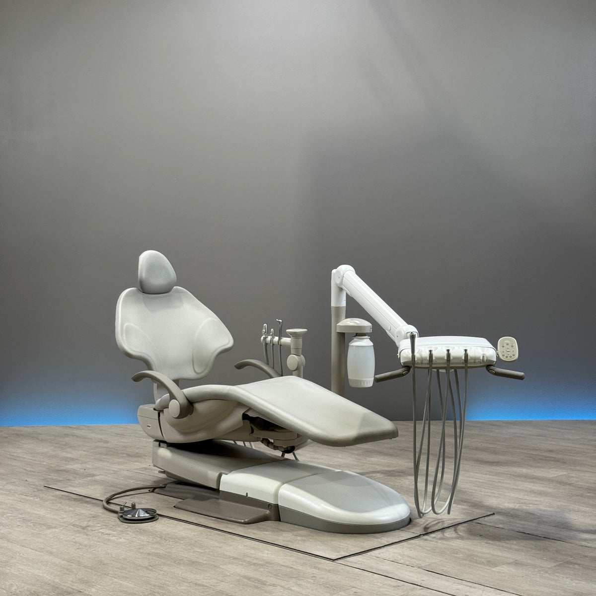 A‑dec 511R/532R Dental Chair Package