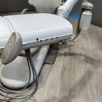 A‑dec 511R/532R Dental Chair Package