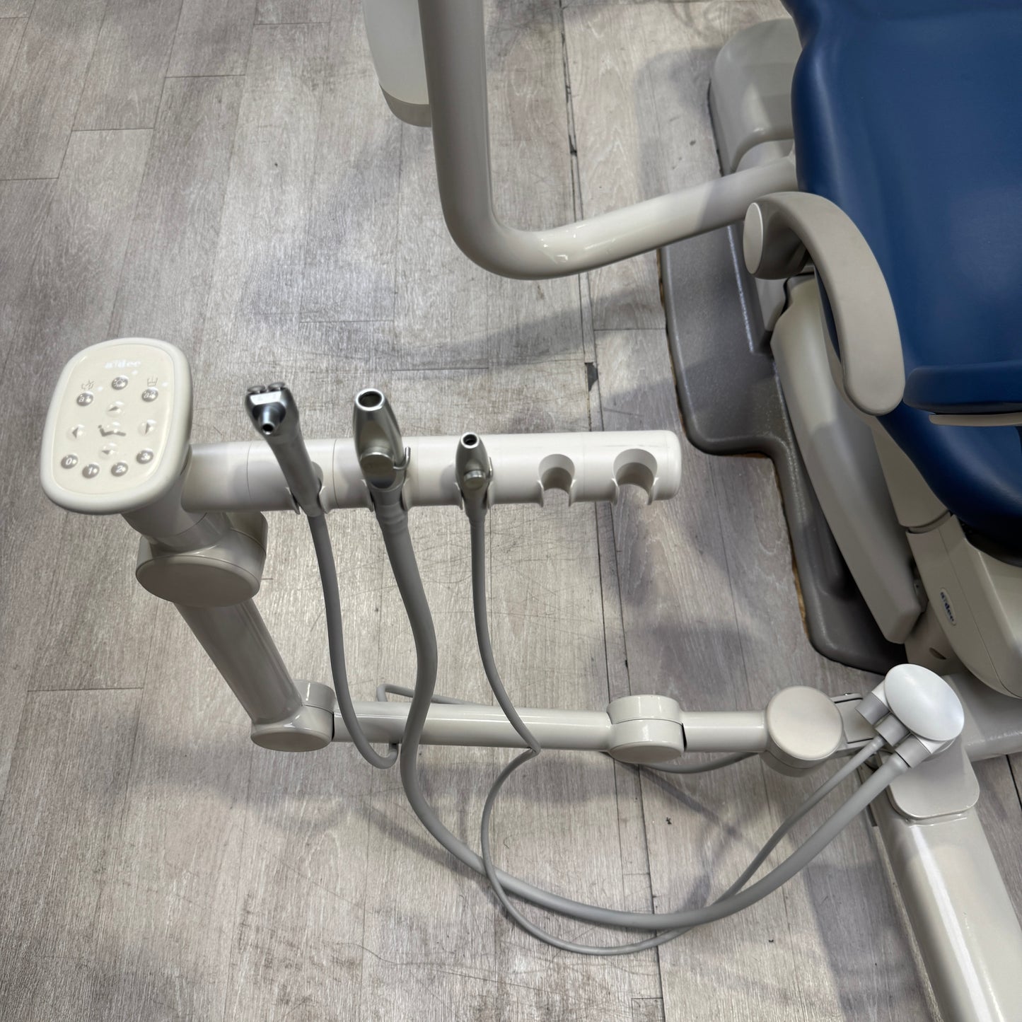 A‑dec 511R/532R Dental Chair Package