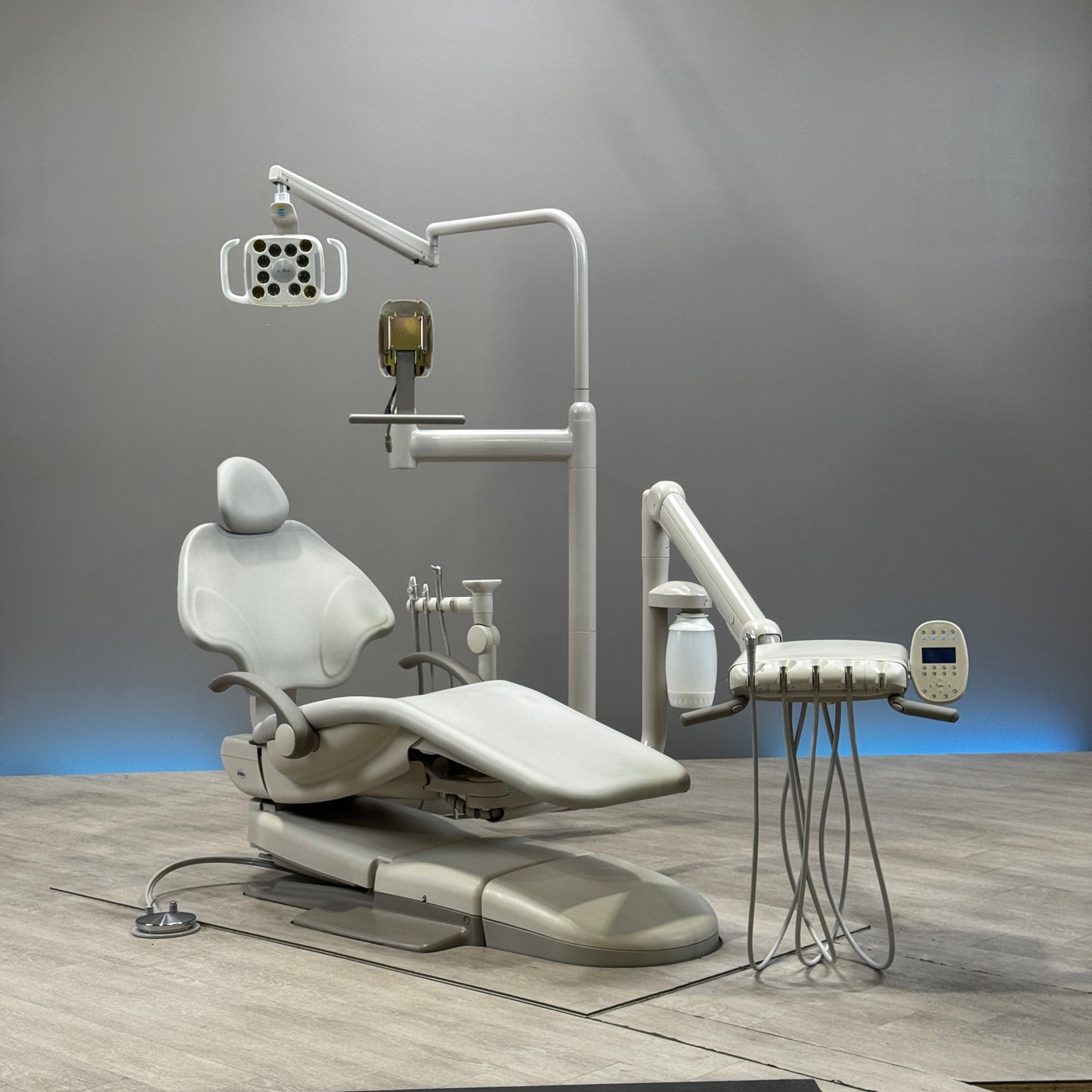 A‑dec 511R/532R Dental Chair Package
