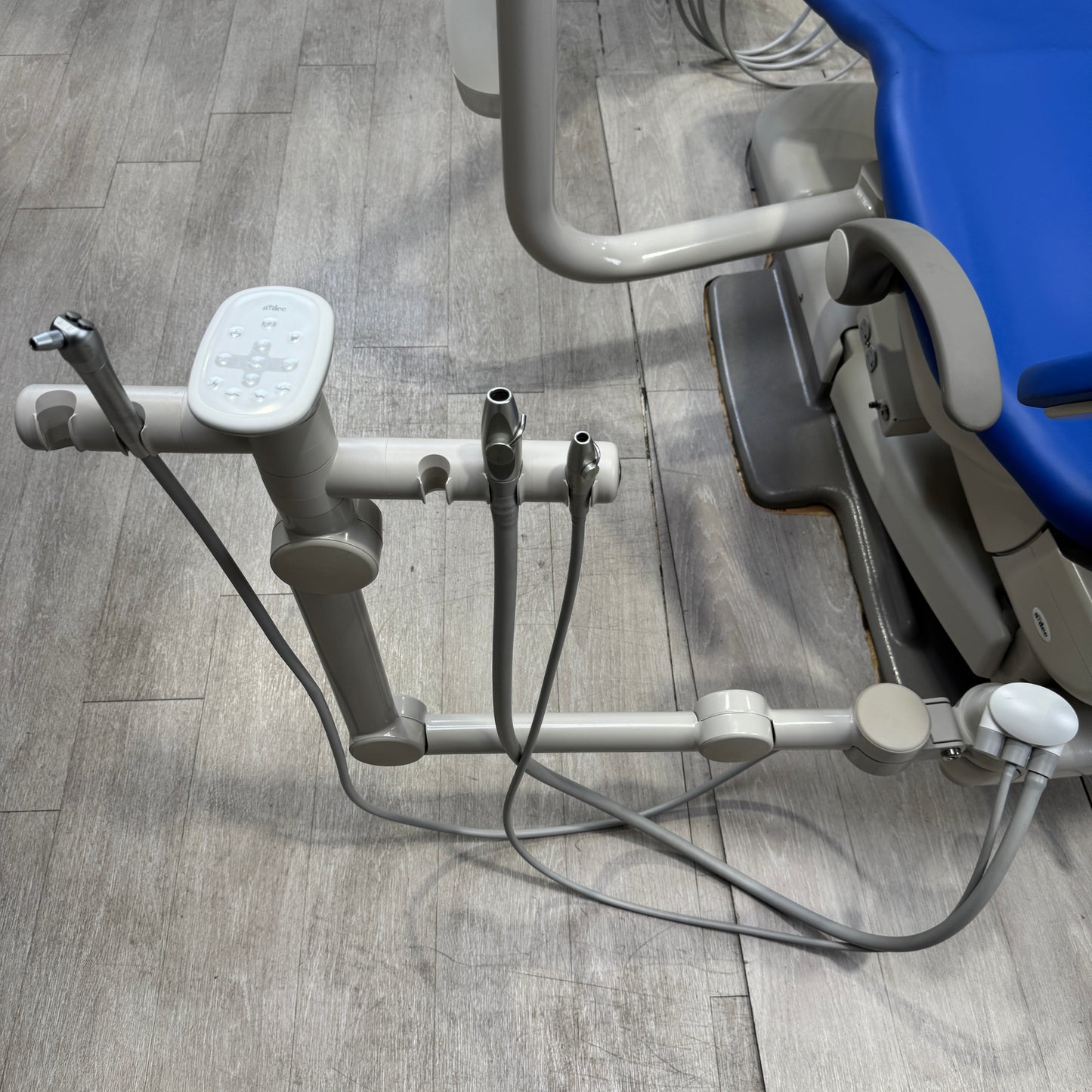 Ensemble chaise dentaire A‑dec 511R/532R