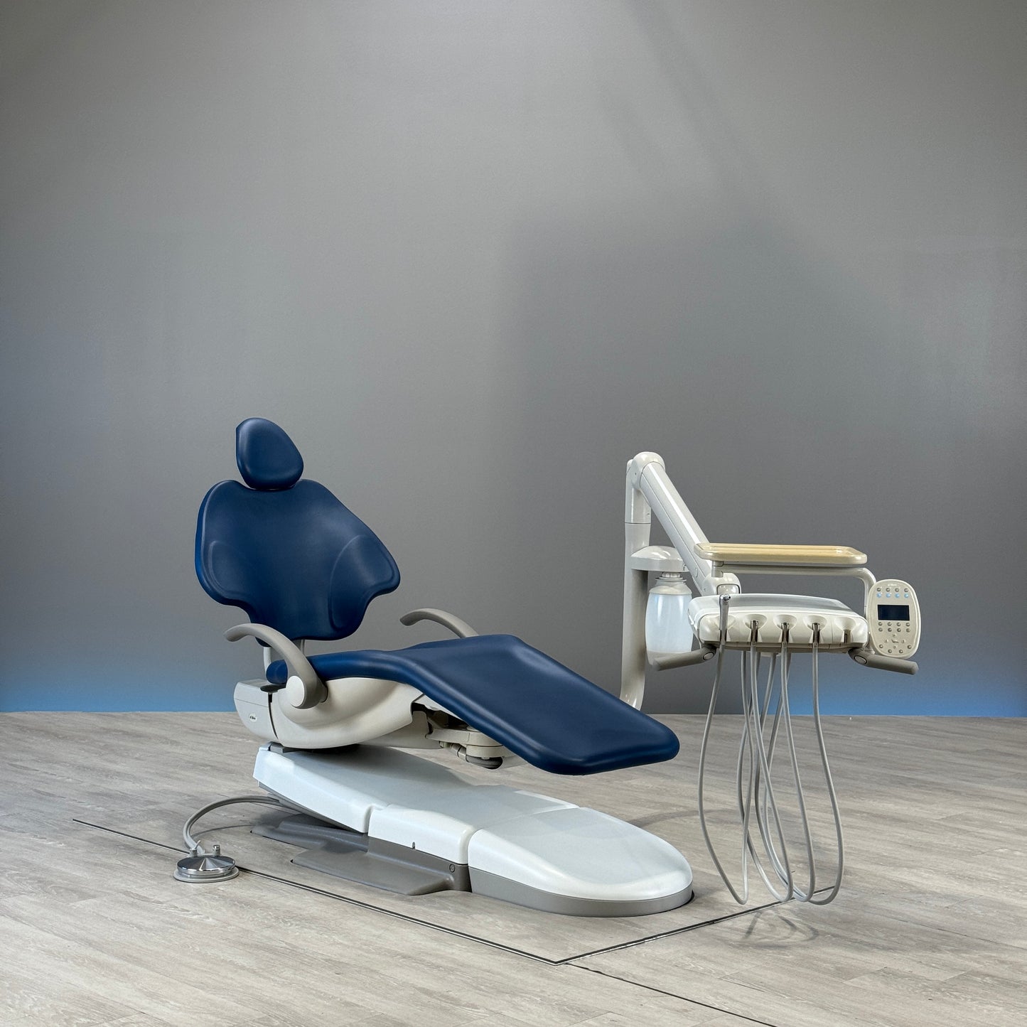 A‑dec 511R/532R Dental Chair Package