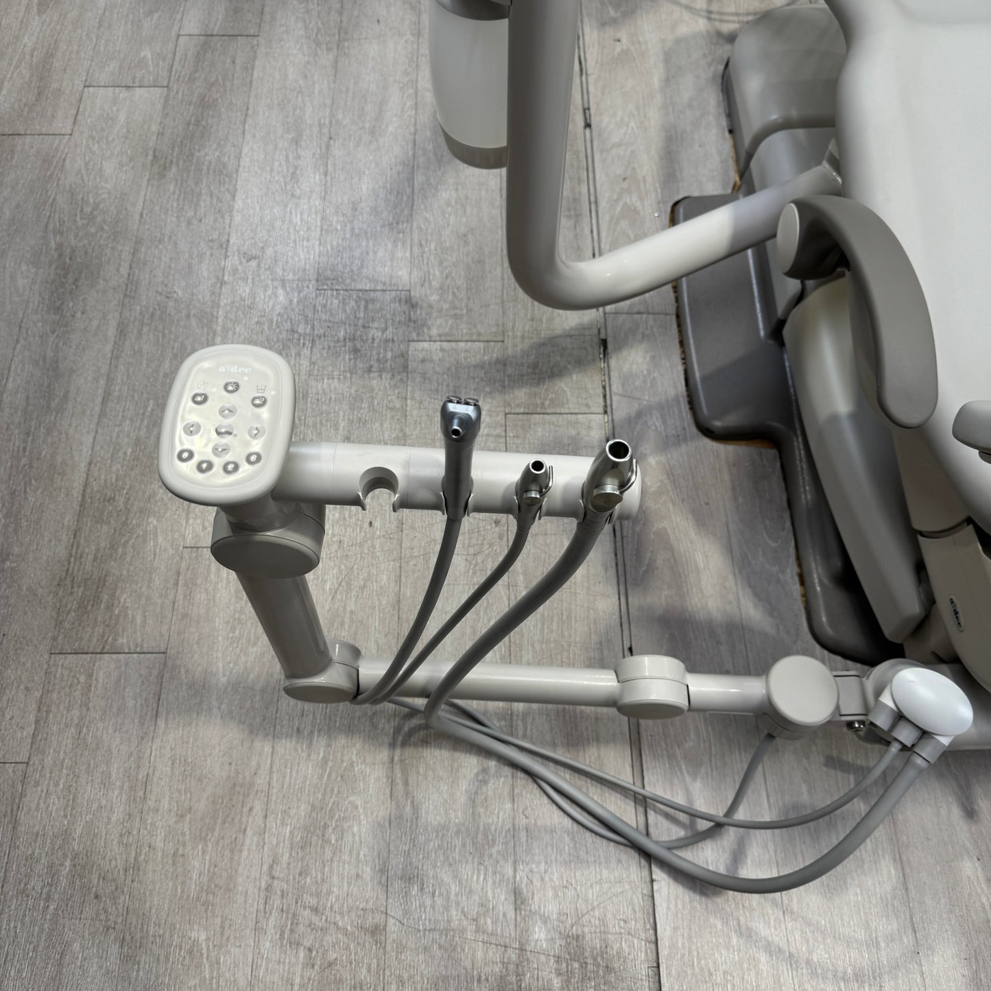 Ensemble chaise dentaire A‑dec 511R/532R