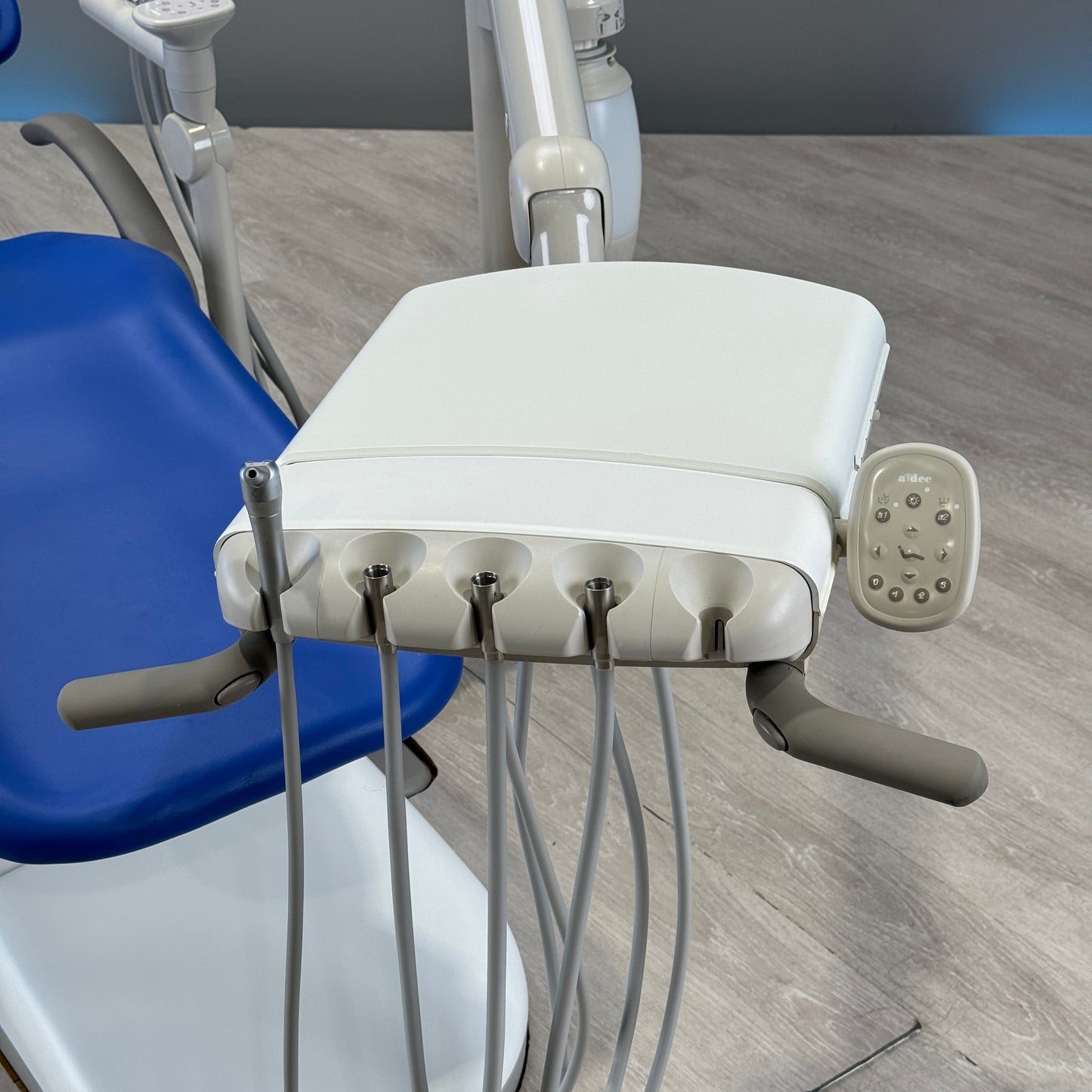 A‑dec 511R/532R Dental Chair Package