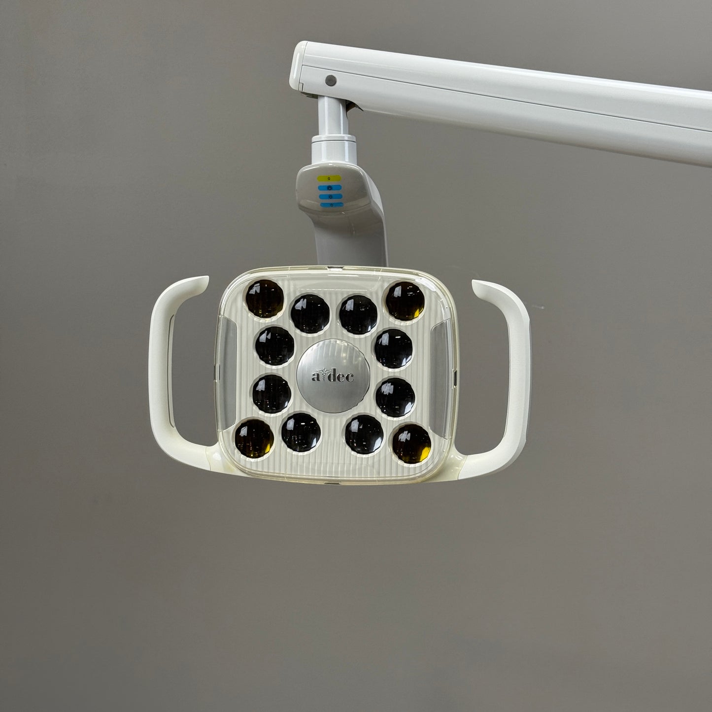 Ensemble chaise dentaire A‑dec 511R/332R