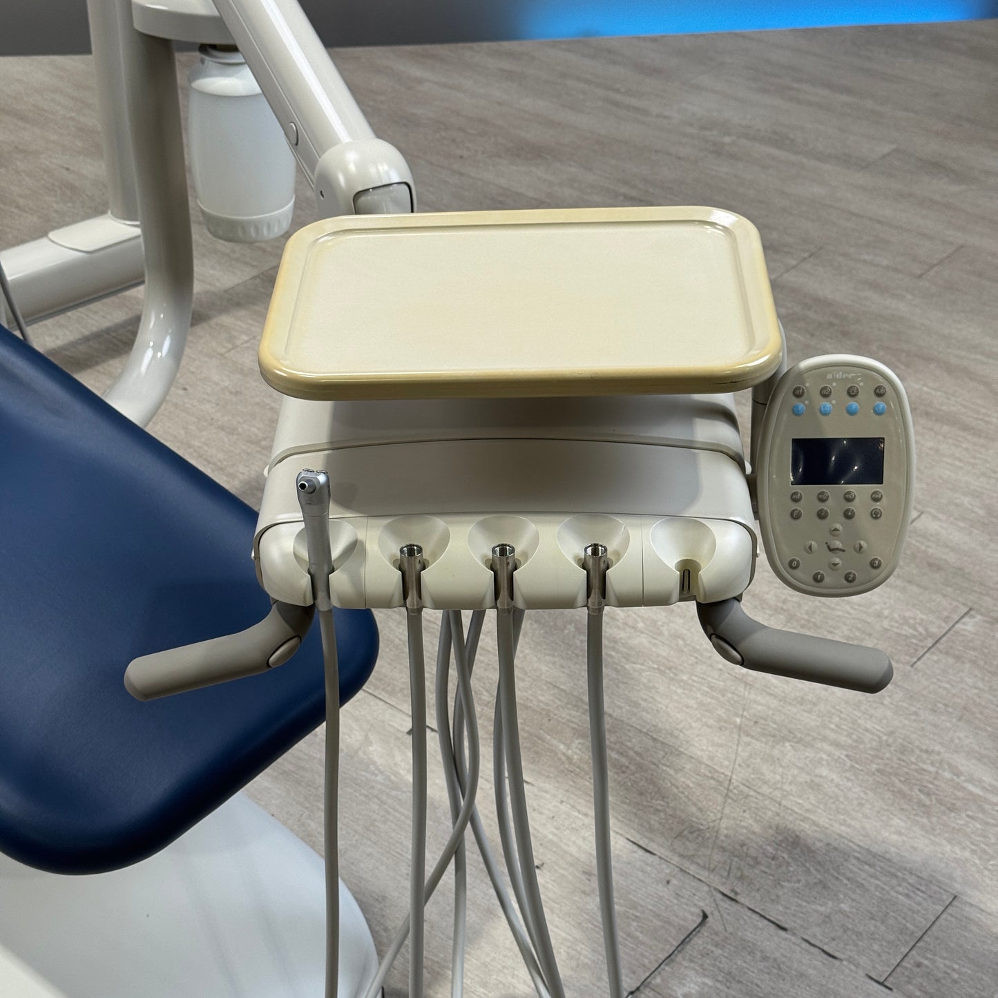 Ensemble chaise dentaire A‑dec 511R/532R