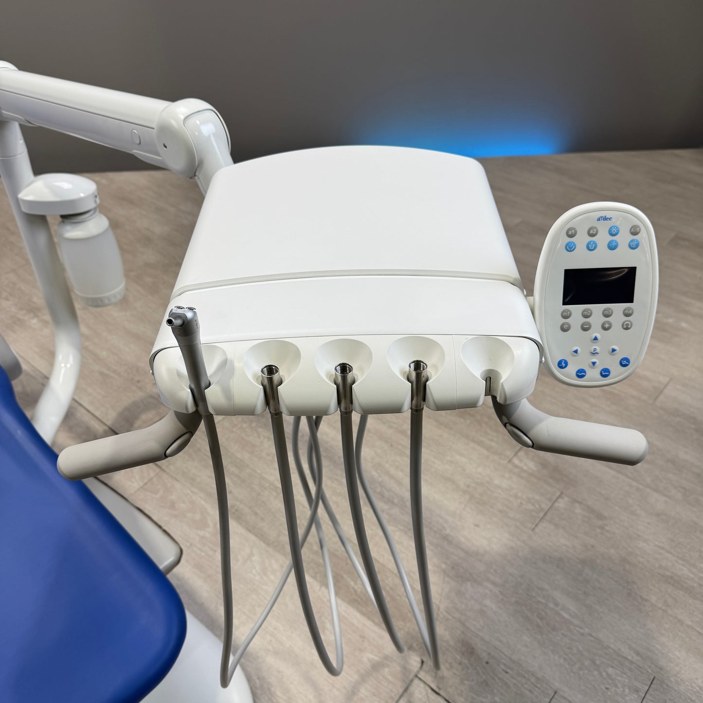 A‑dec 511R/532R Dental Chair Package