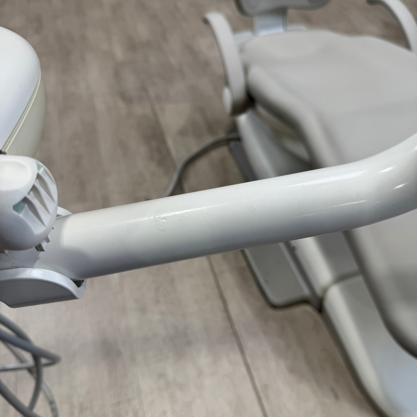 Ensemble chaise dentaire A‑dec 511R/332R