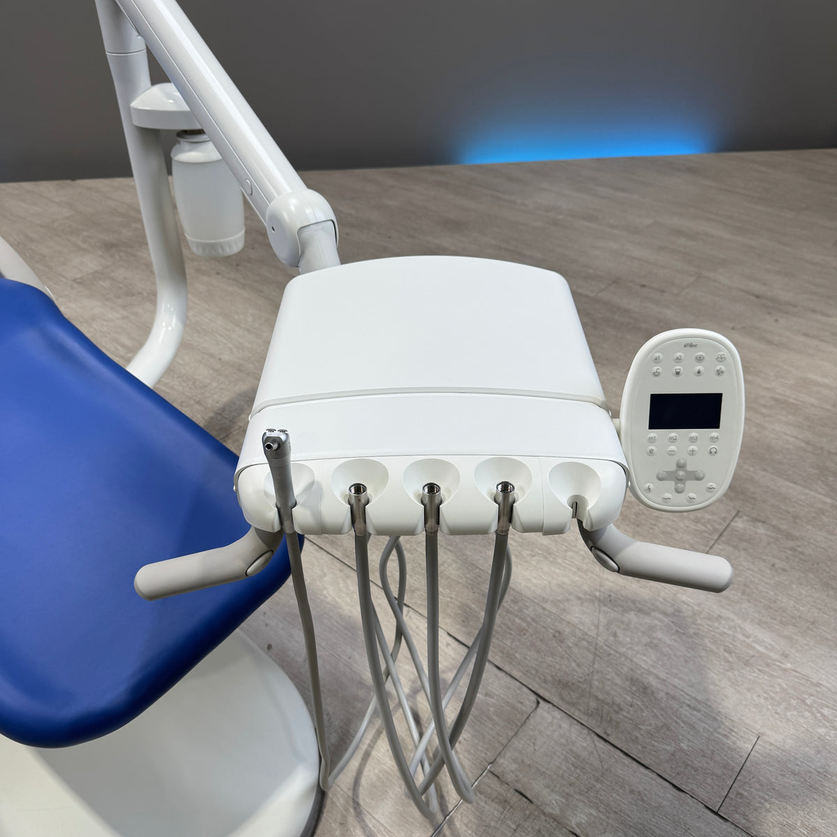 A‑dec 511R/532R Dental Chair Package